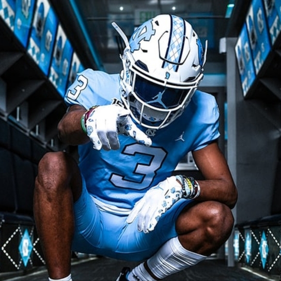 Men's Jordan UNC Tarheels Team Issued Vapor Football Jet 7.0 Gloves - Picture 2 of 12